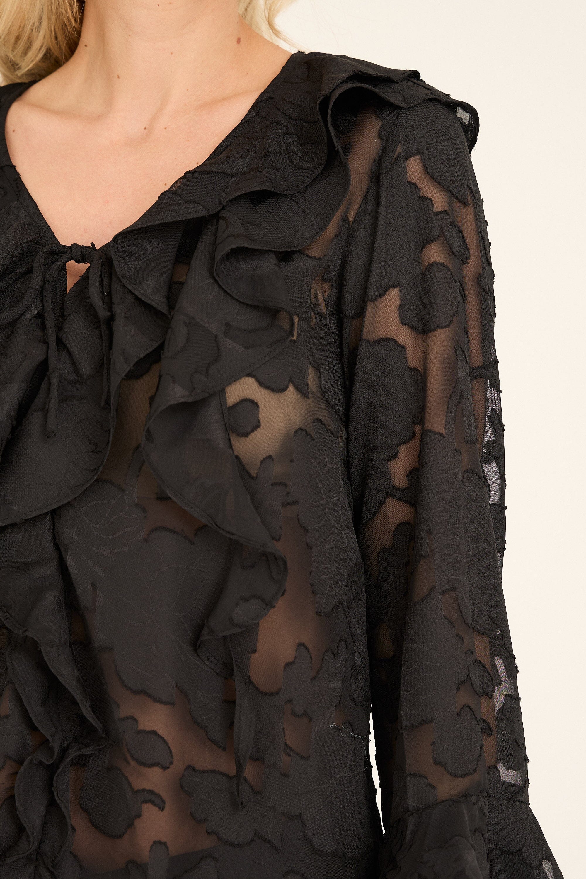A-View - Floretta Blouse AV6090 - 999 - Black - Image 4