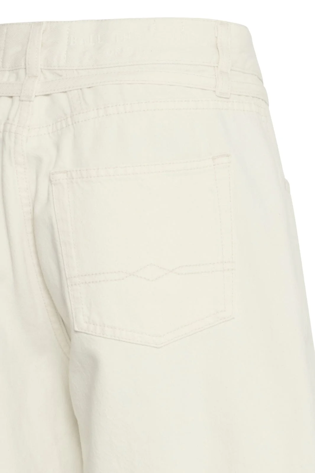 Ball - Lucia Bermuda Shorts 50405230 - 130905 Birch - Image 5