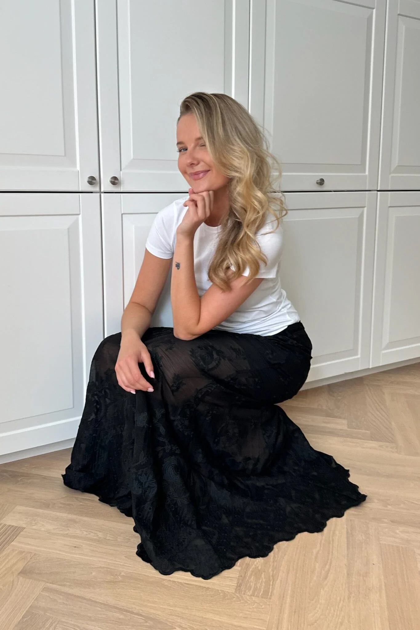 BYIC - Ellinoric Lace Maxi Skirt - vb Vintage Black - Image 3