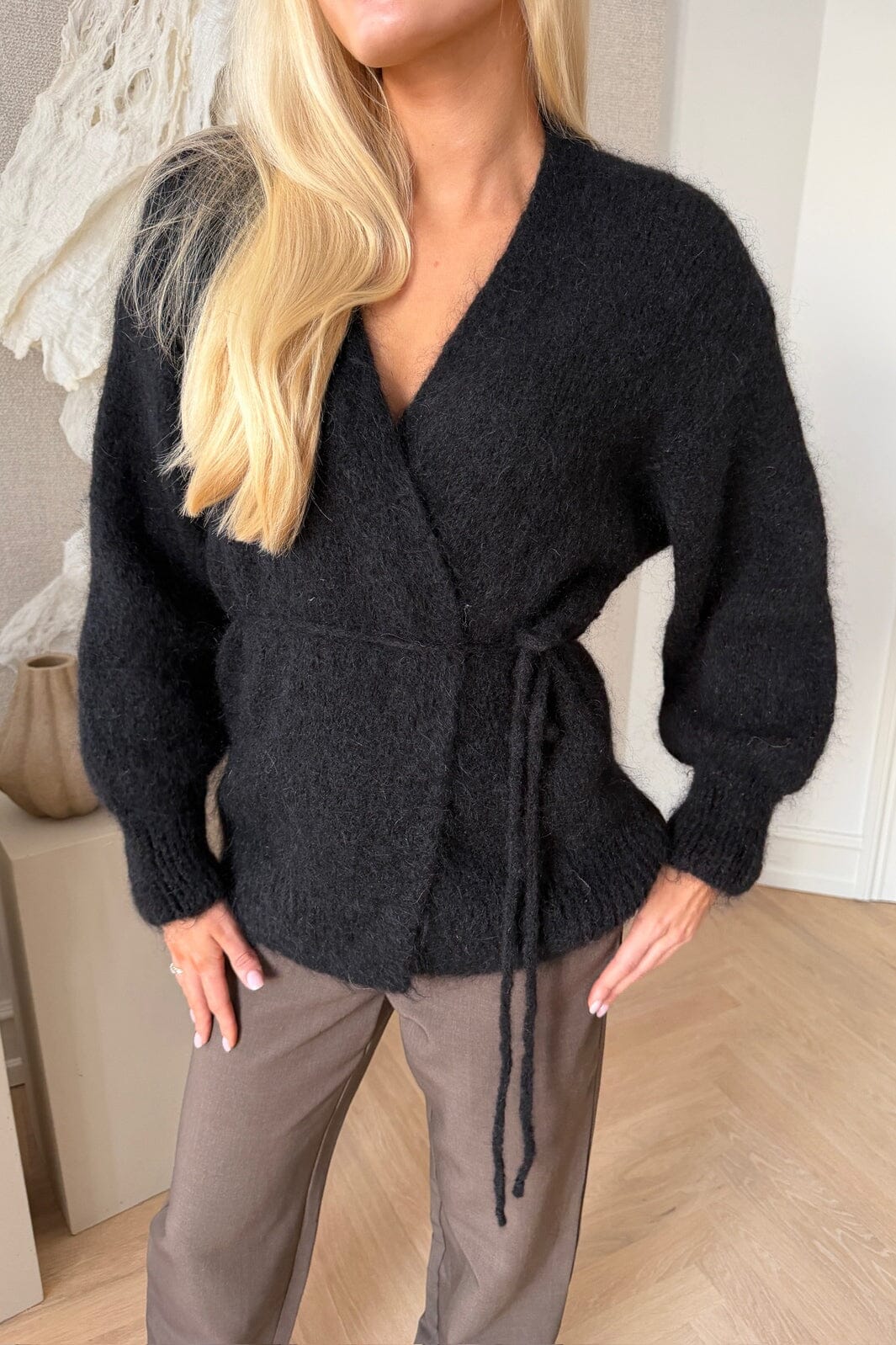 BYIC - Idaic Wrap Cardigan 85119 - Black - Image 2