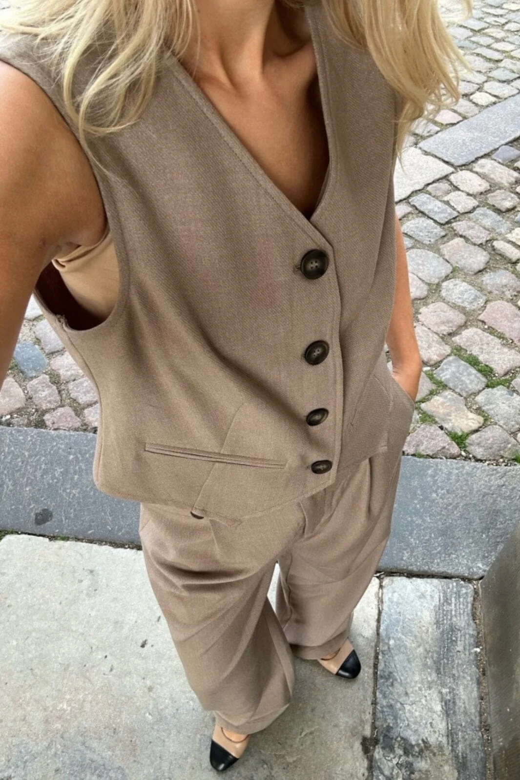 BYIC - Jenny Vest - Dark Sand