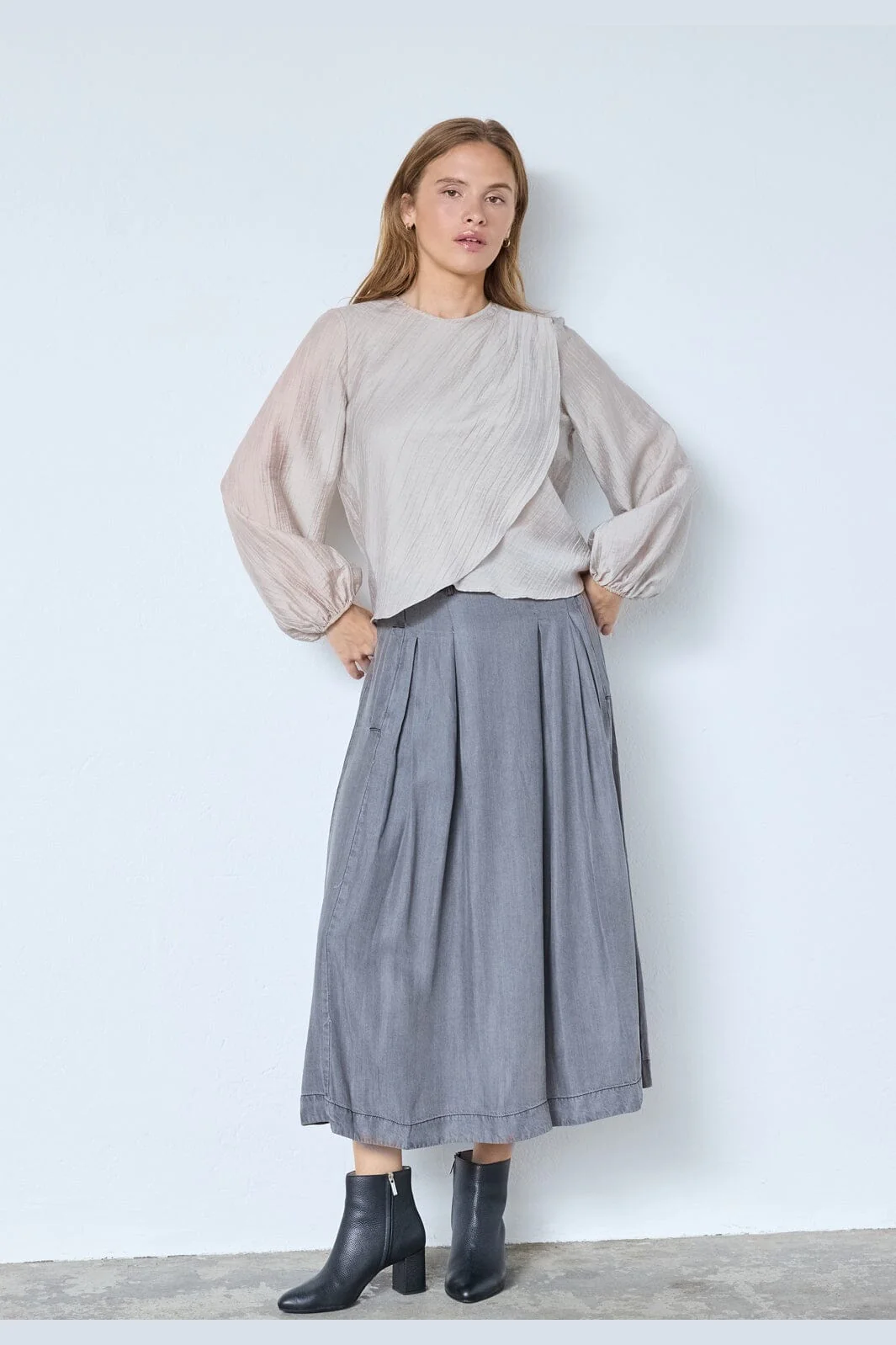 Co´Couture - Connycc Drape Blouse 45004 - 984 - Mink - Image 5