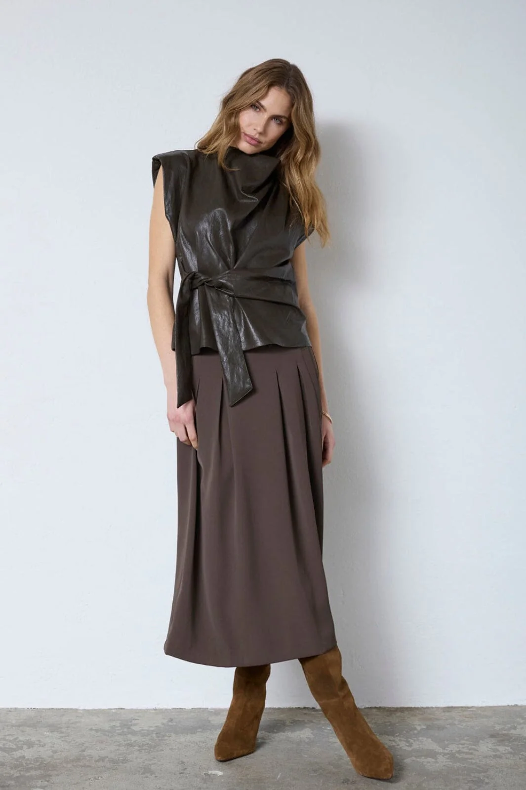 Co´Couture - Gittcc Pleat Top 35958 - 145 - Dark Brown