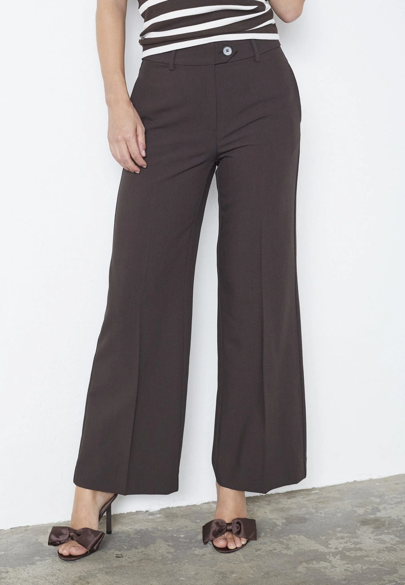 Co´Couture - Volacc Wide Pant 31191 - 145 - Dark Brown - Image 4