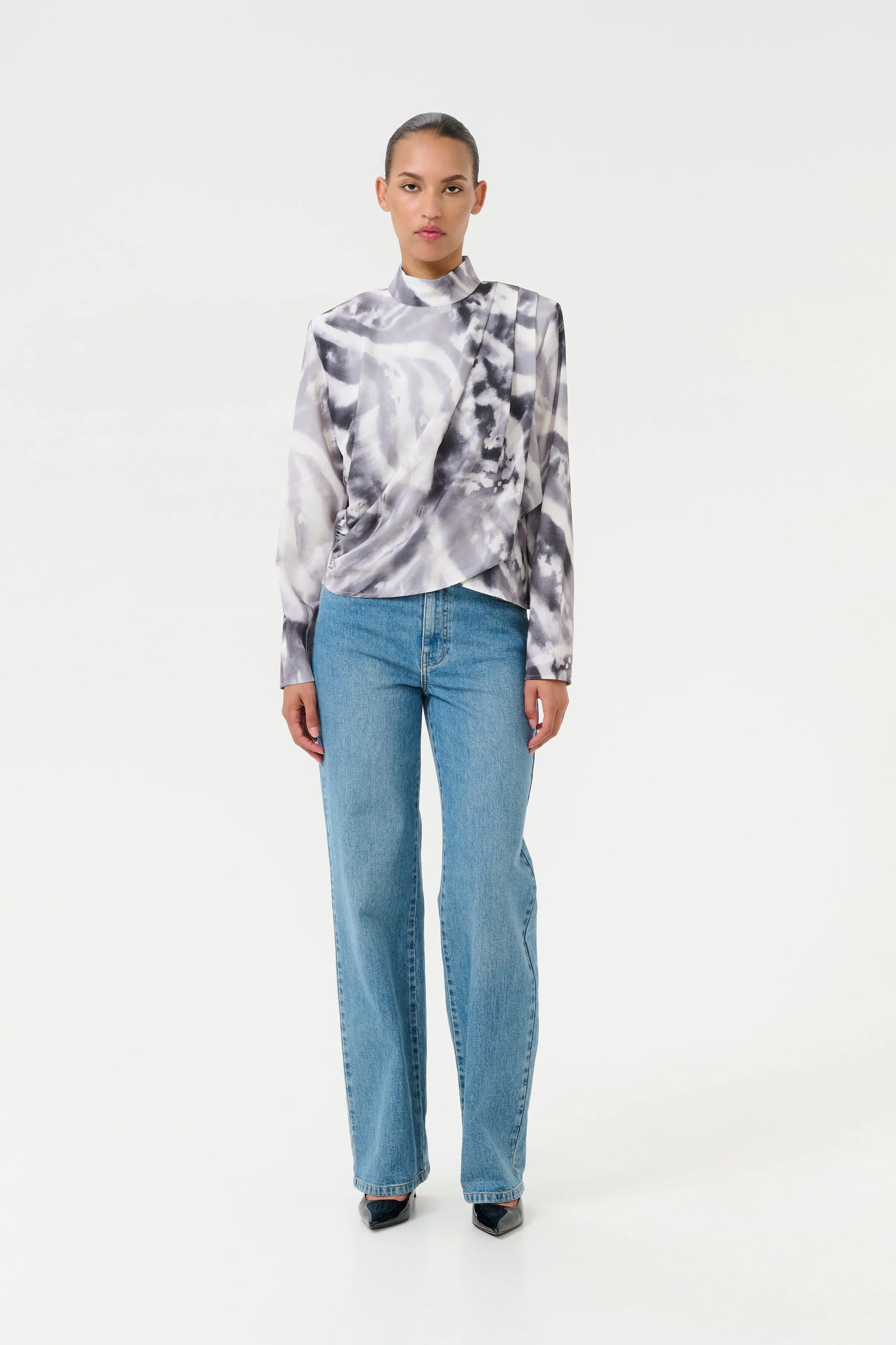 Gestuz - Aronagz P Blouse 10909724 - 107039 - Blacknwhite Animal - Image 3