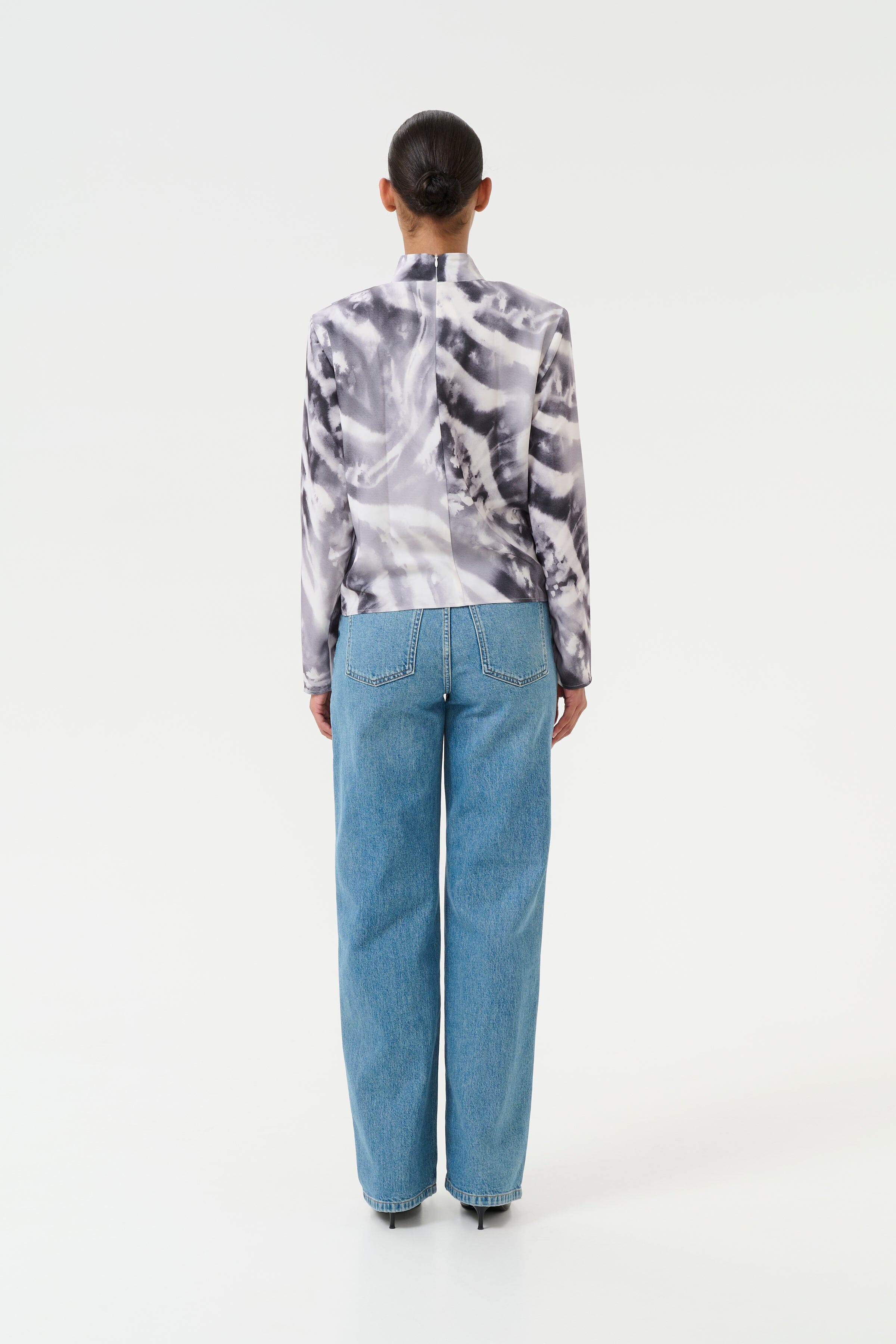 Gestuz - Aronagz P Blouse 10909724 - 107039 - Blacknwhite Animal - Image 5