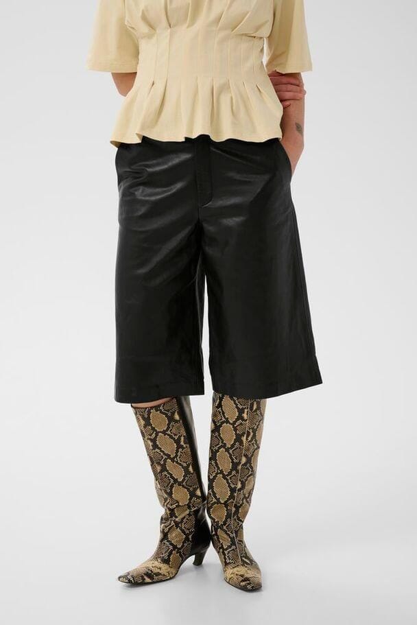 Gestuz - Gzallis Shorts 10911111 - 100017 - Black