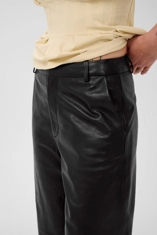 Gestuz - Gzallis Shorts 10911111 - 100017 - Black - Image 4