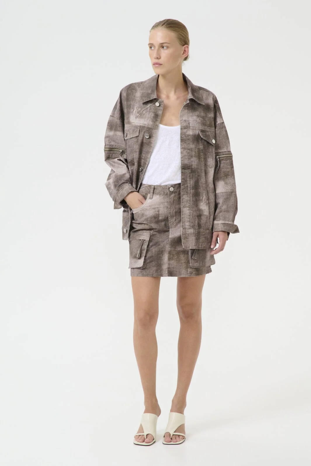 Gestuz - Gzemelen Mini Skirt 10910155 - 107547 - Silver Sage Denim - Image 2