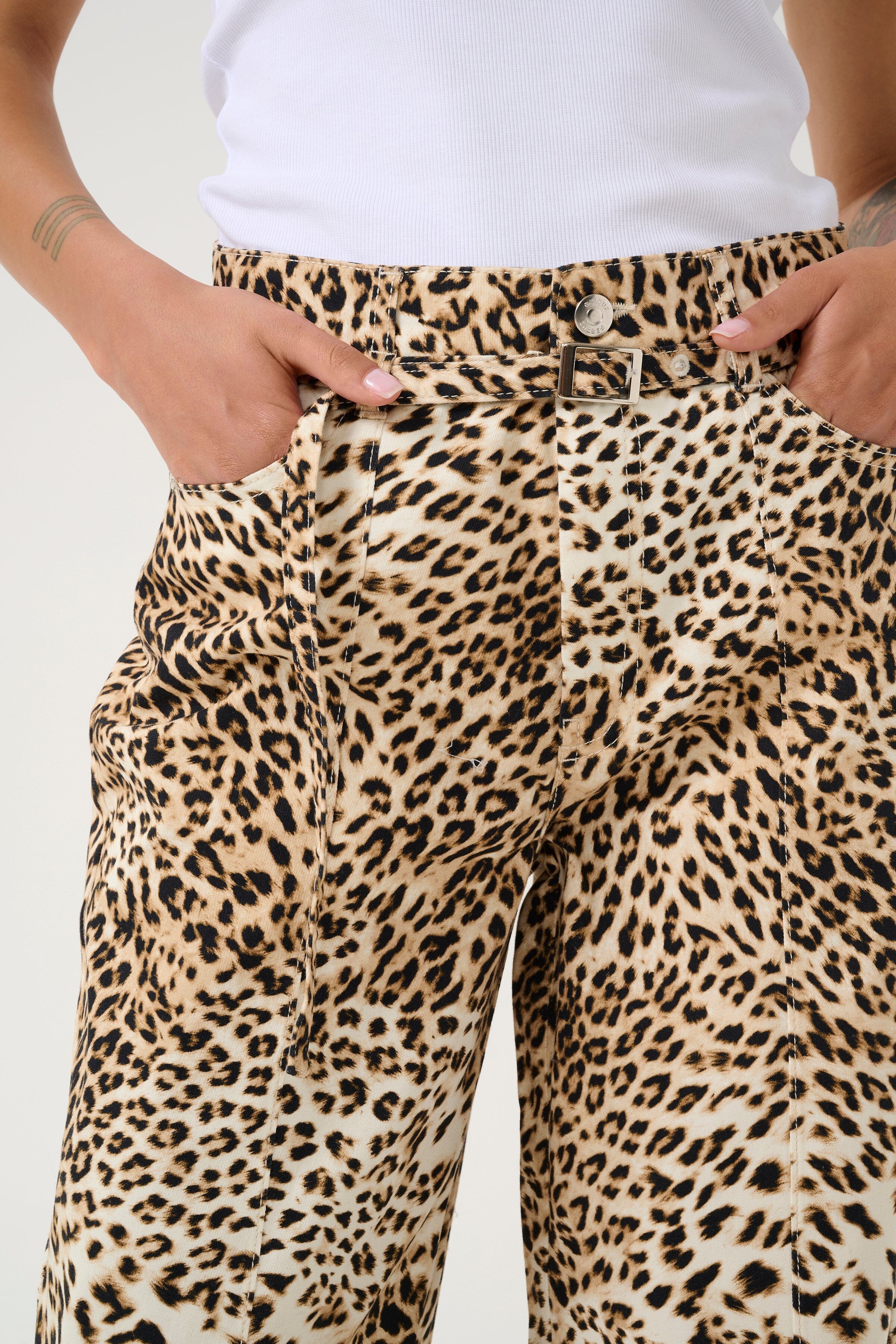 Gestuz - Gzleonia Pants - 107265 Leopard Print - Image 3