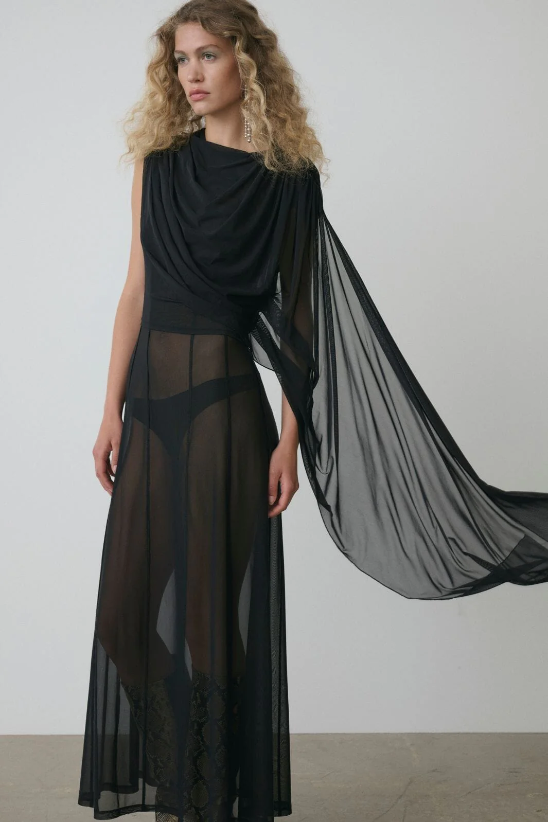 Gestuz - Gzmaddin 2 In 1 Dress 10911139 - 100017 - Black - Image 7