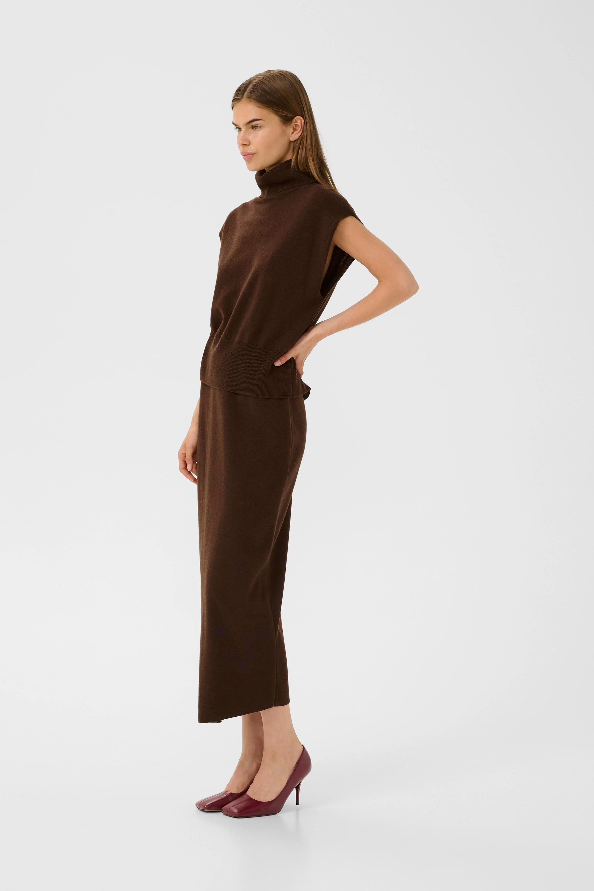 Gestuz - Gzmanzi Waistcoat 10910532 - 108275 - Deep Burnt Brown - Image 5