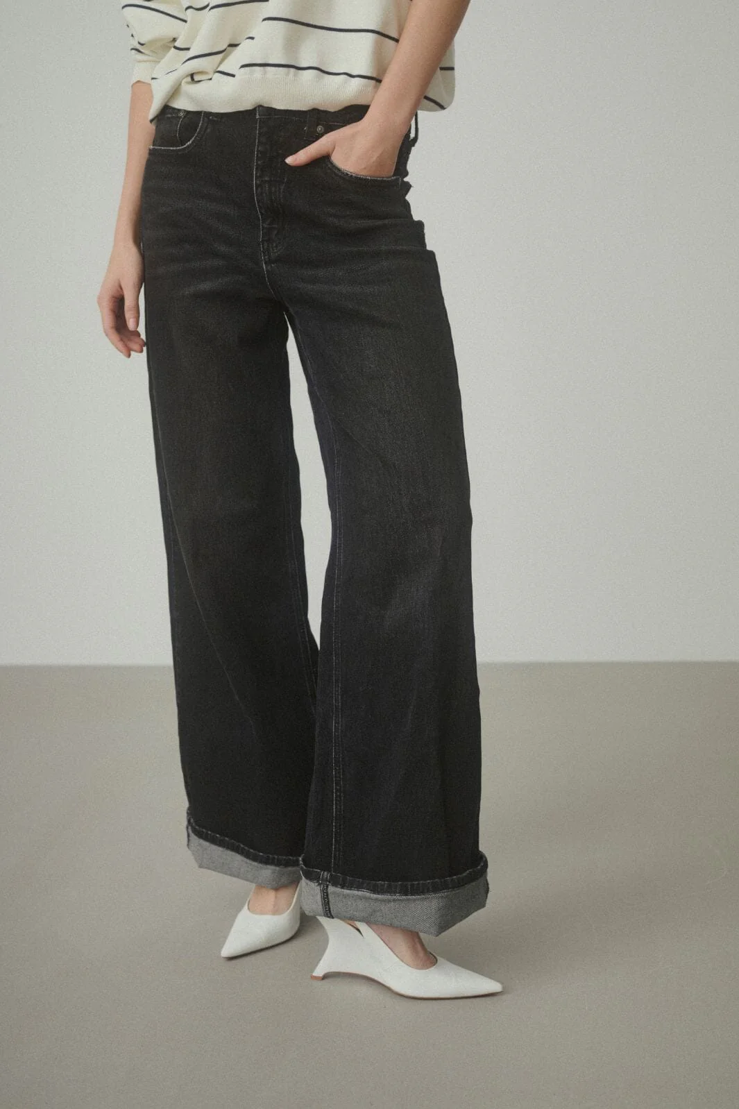 Gestuz - Gzsara Wide Jeans 10910809 - 100617 - Washed Dark Black - Image 2