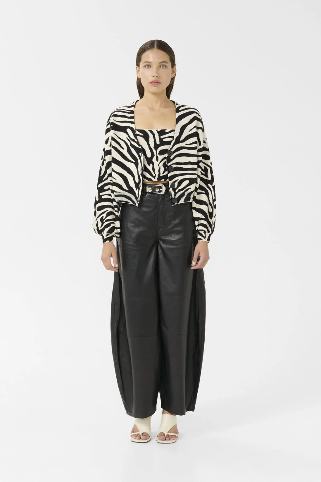Gestuz - Gzzebba Cardigan 10910341 - 107873 - Black/Birch Tiger - Image 6