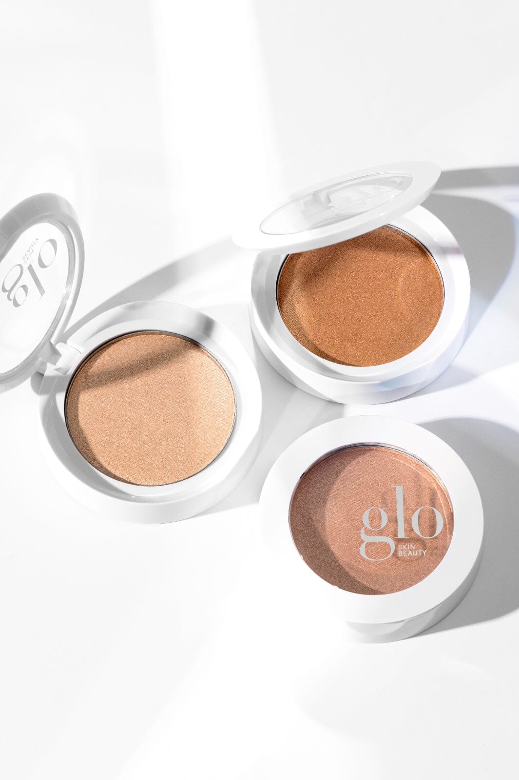 Glo Skin Beauty - Glo Skin Glow Powder Highlighter - Champagne, 2,32 g - Image 2