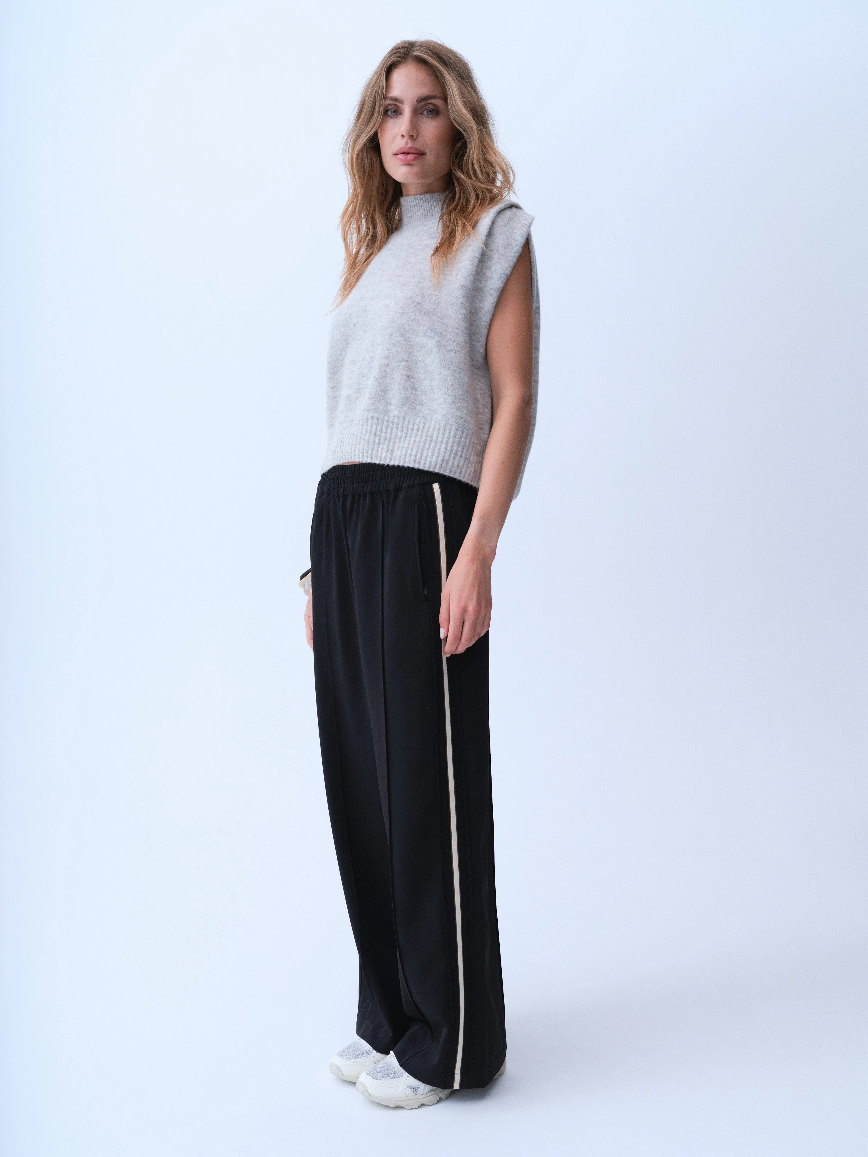 Gossia - Millygo Pants G2815 - Black - Image 3