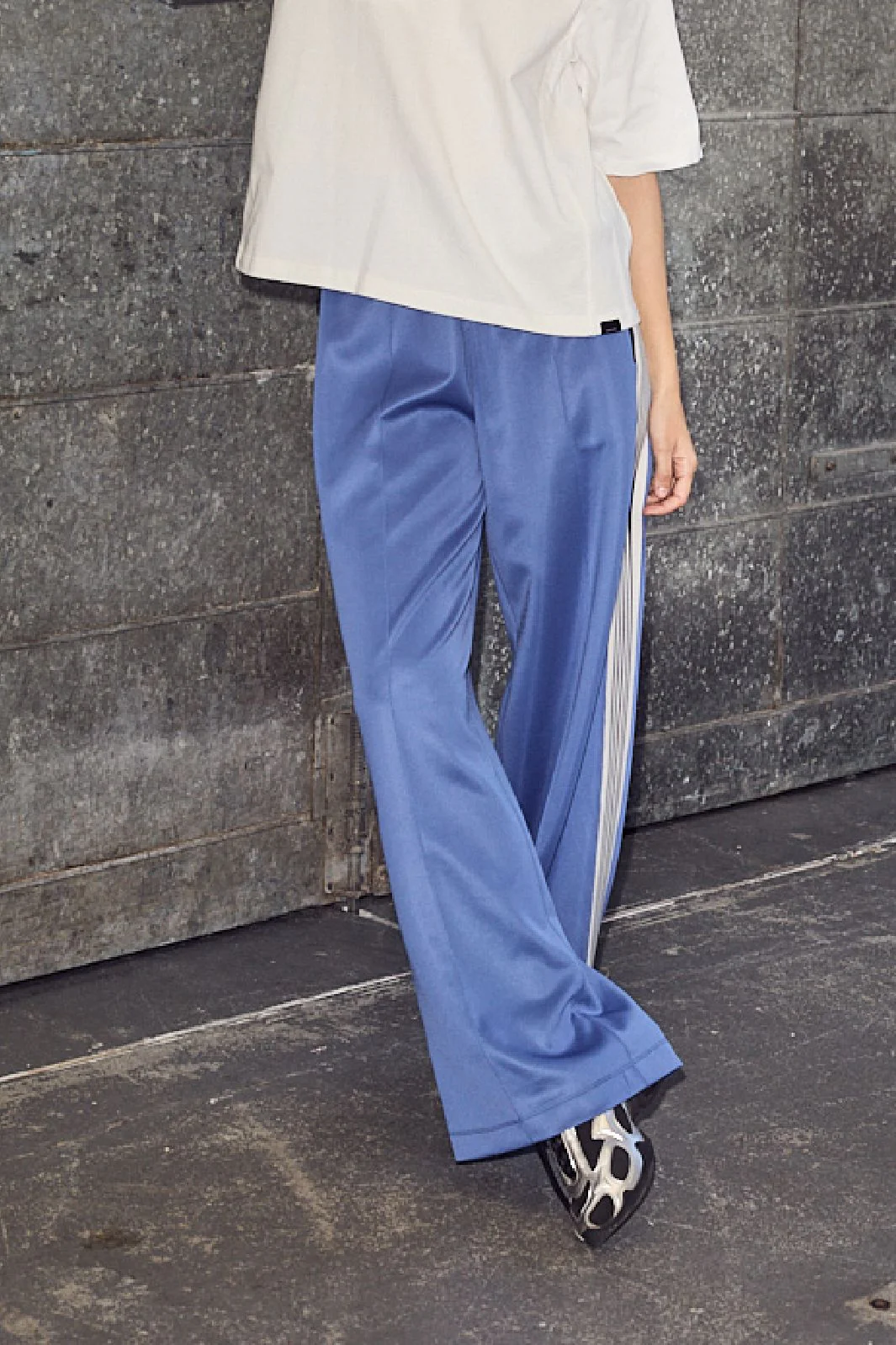 Haute L'Amitié - Baggy Track Tall Pants HL10071 - Blue - Image 2