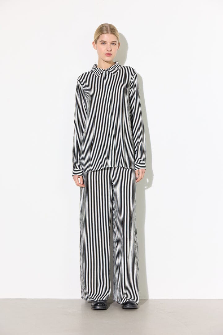 Hunkøn - Vicky Trousers 25981 - Black Striped - Image 5