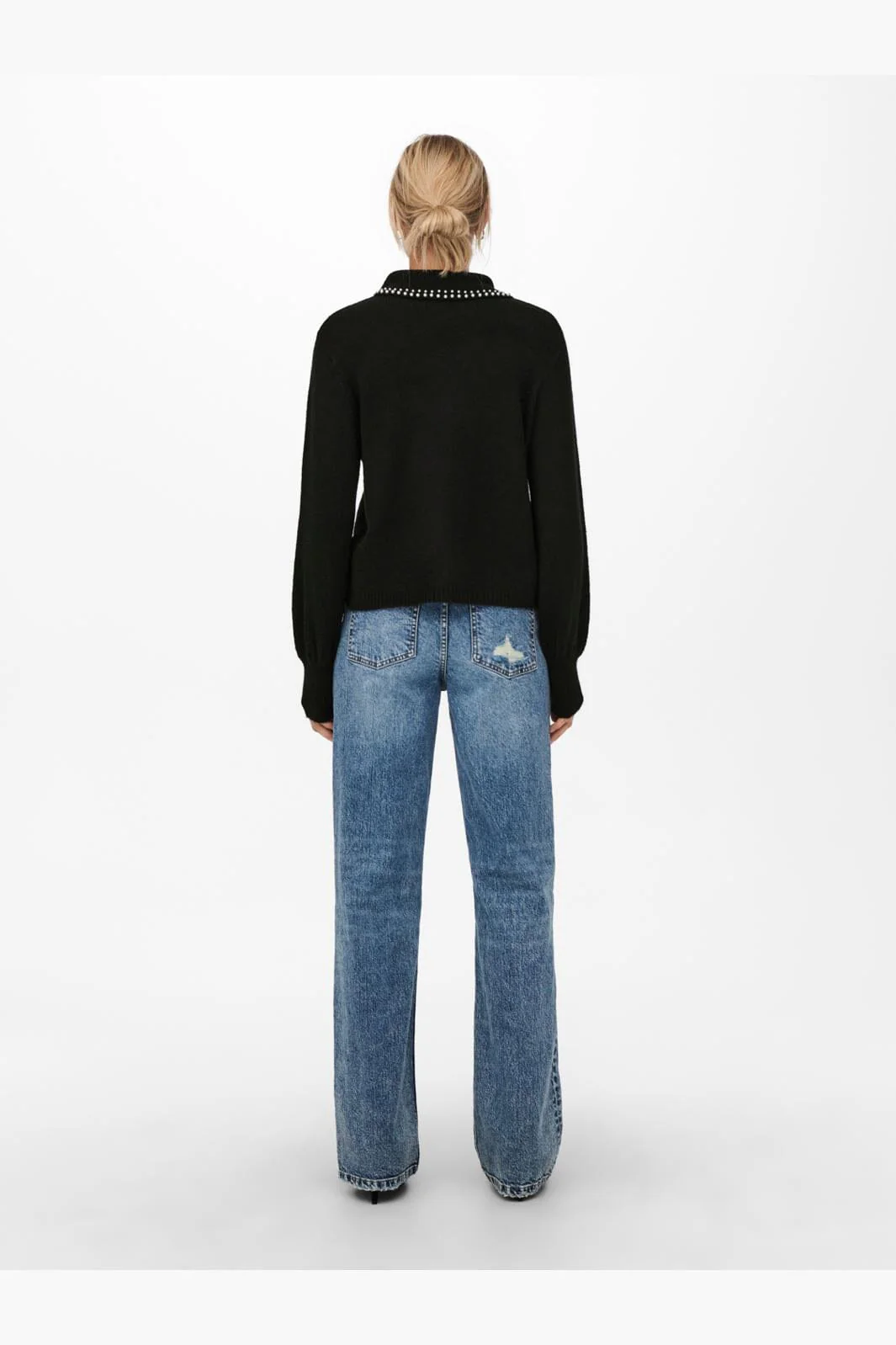 JDY - JDYaubray Life L/S Pearl Pullover Knt - 3818554 Black W White Pearl Collar - Image 5