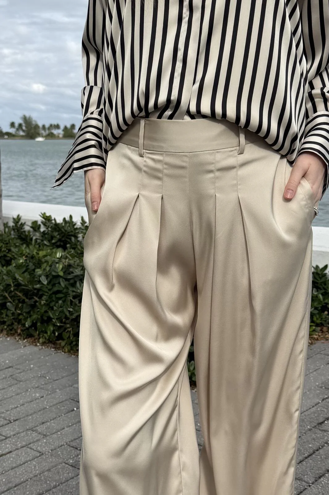 Karmamia - Blake Pants 2364 - Hammered Porcelain - Image 2