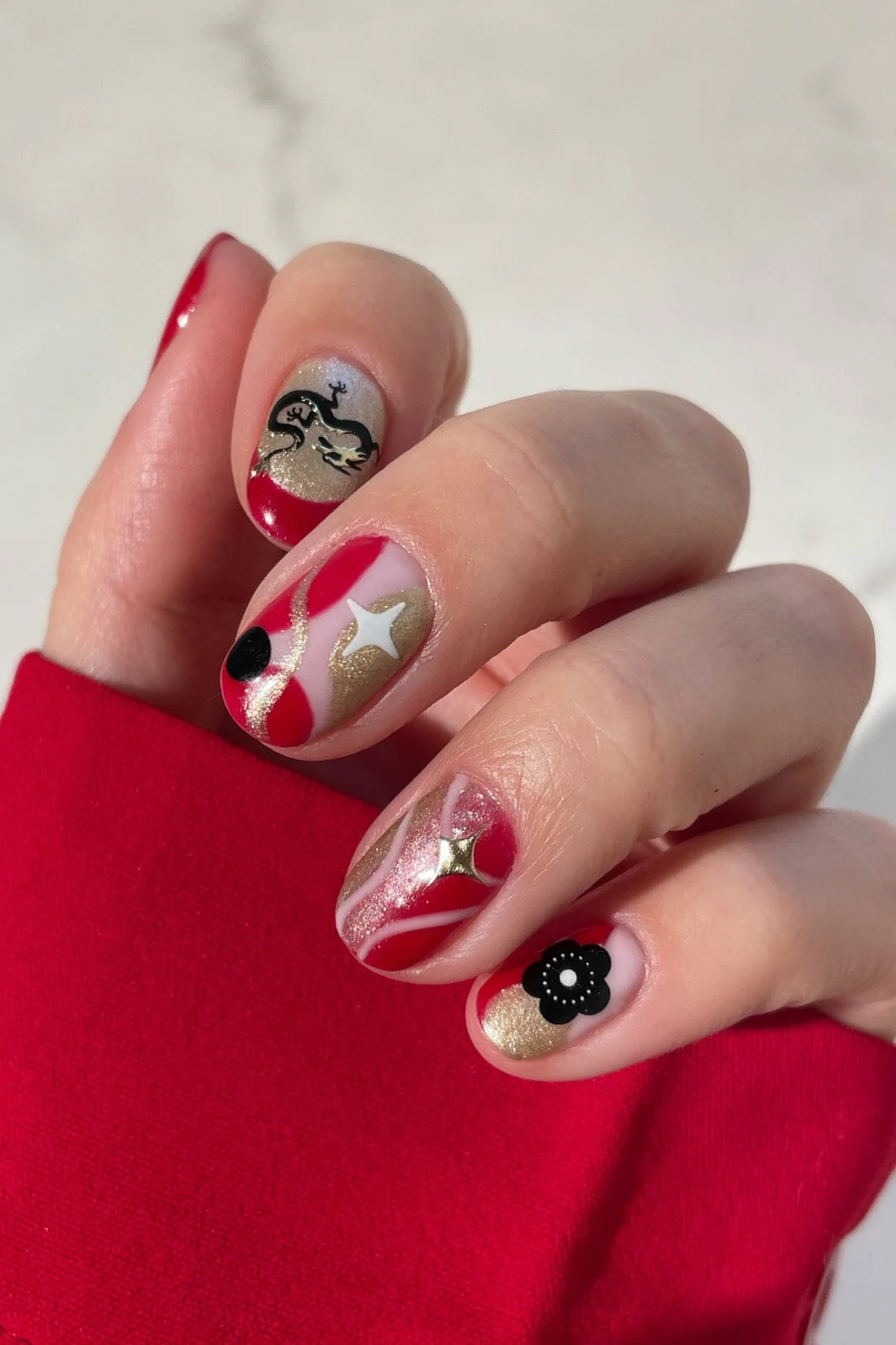 Le Mini Macaron - Mini Nail Art NA022 - Dragon Queen - Image 3