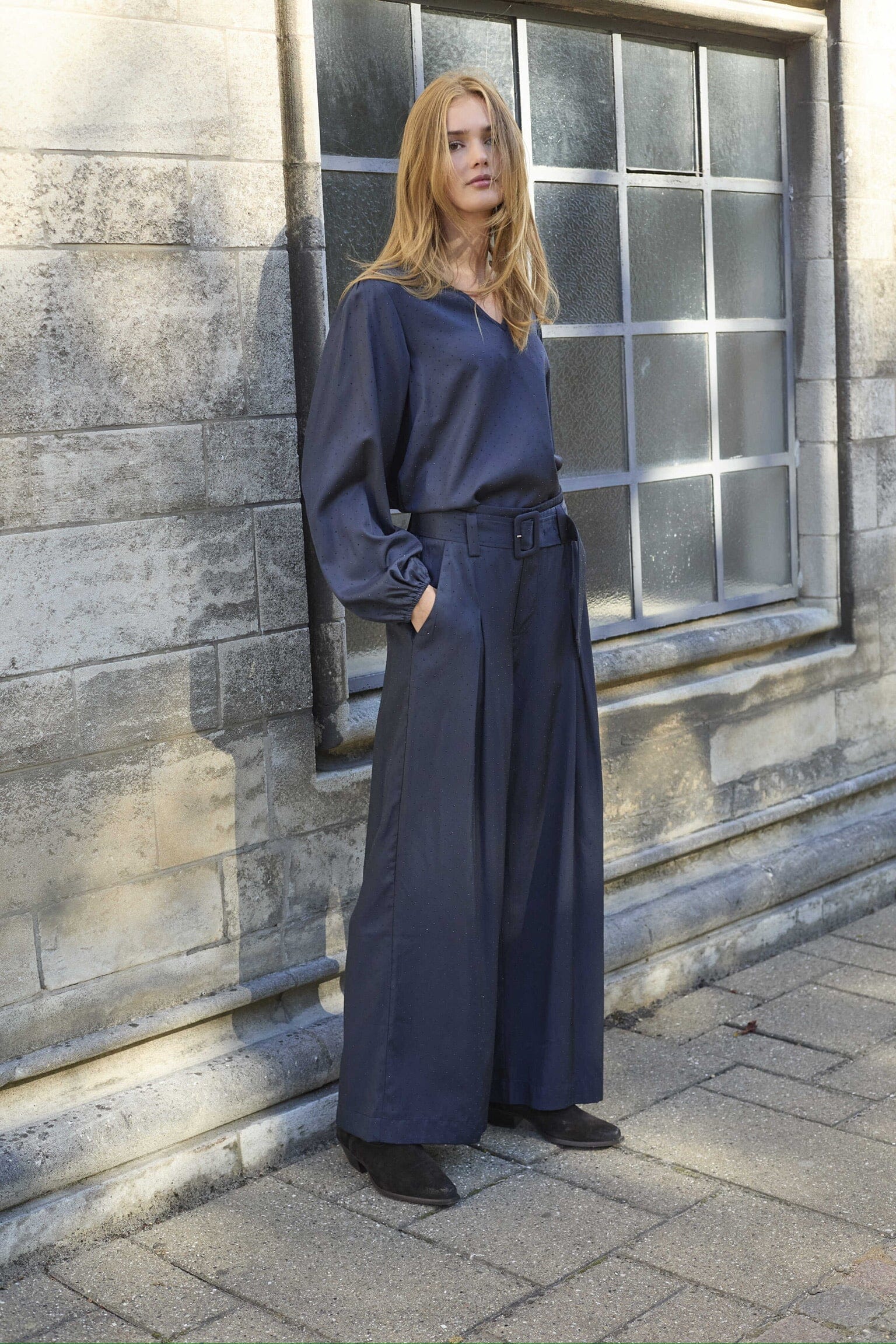 Love & Divine - Love1458 19382 - 440 - Navy - Image 3