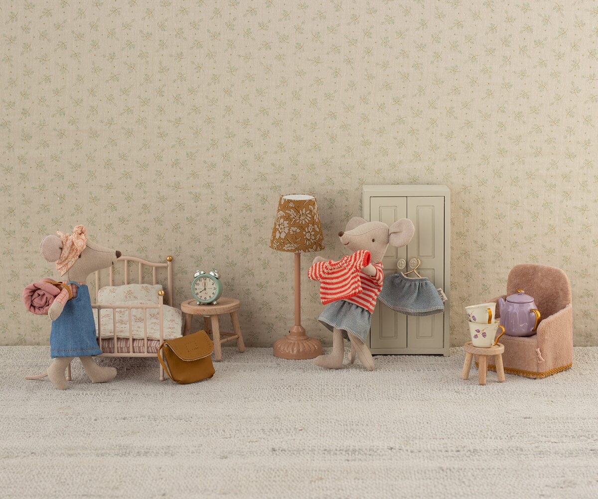 Maileg - Foldbar Stol, Mus - Pudder - Mouse Furniture - Image 2