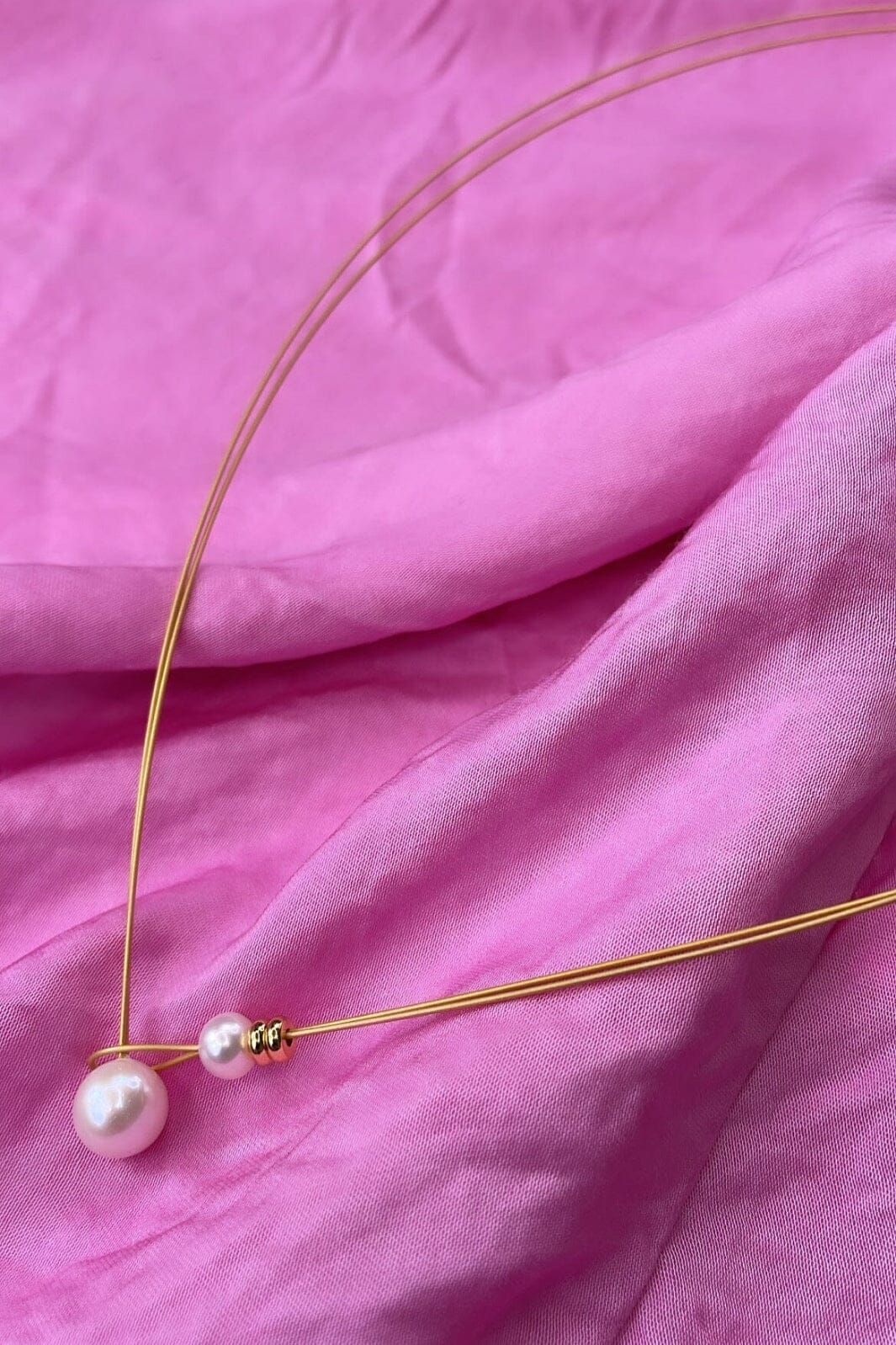 Mellow Moon - Single Pearl Necklace - Forgyldt - Image 4