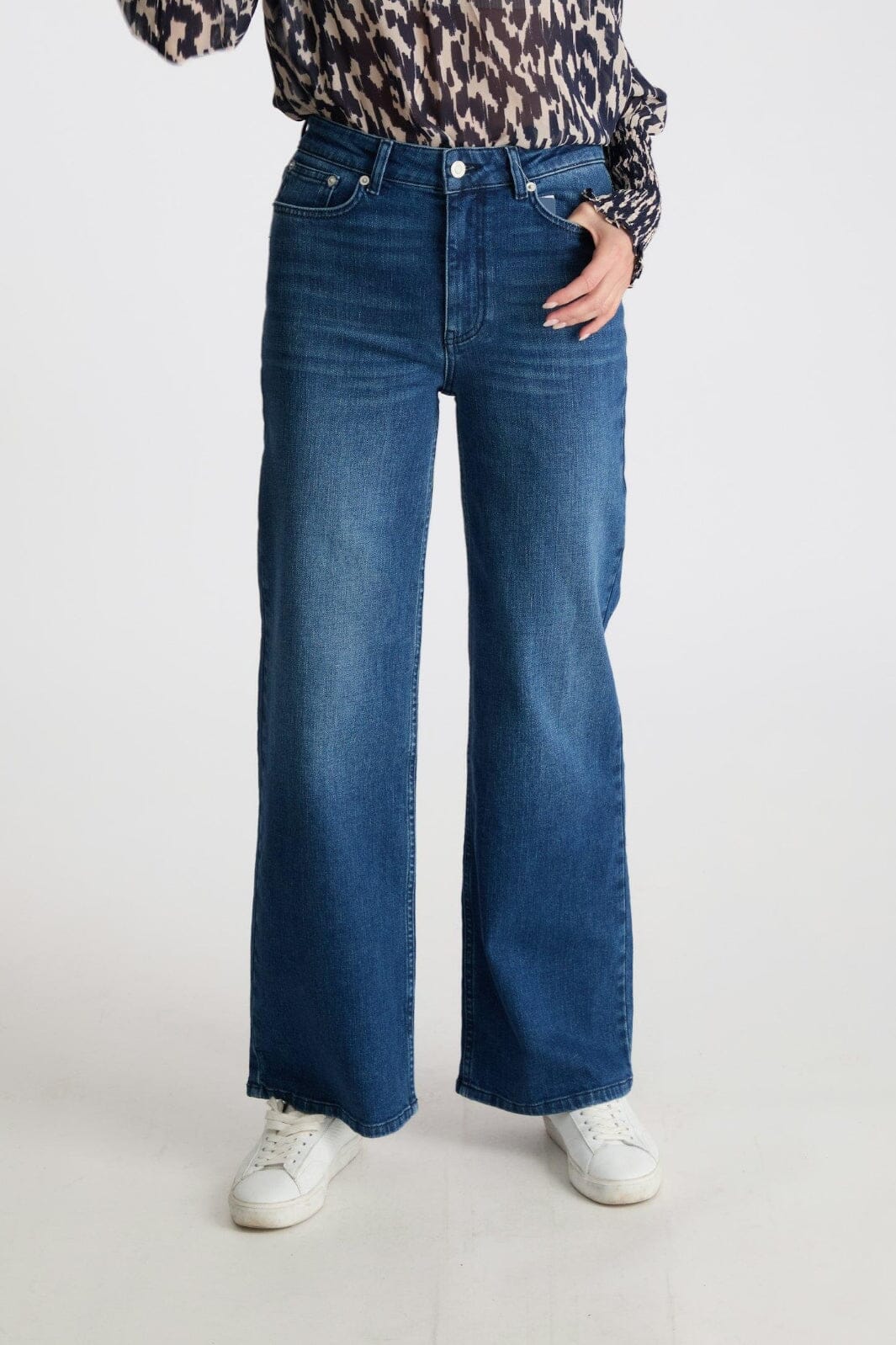 Neo Noir - Carla Denim Pants - Blue - Image 4