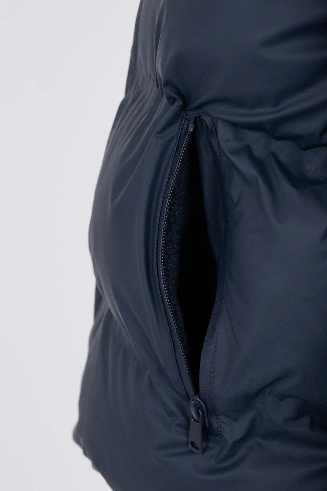 Neo Noir - Fox C Puffer Jacket - Navy - Image 7