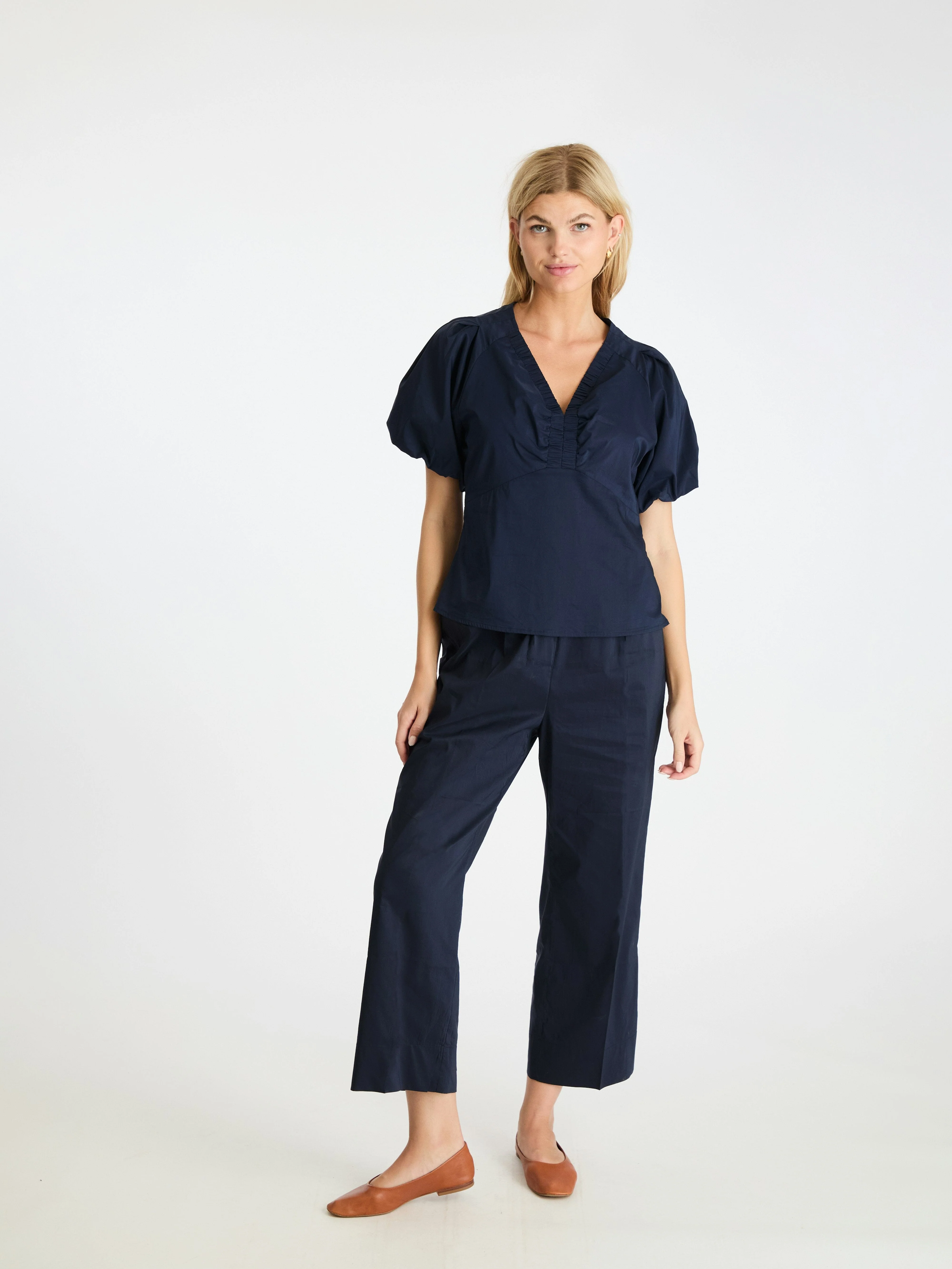 Neo Noir - Irina Poplin Blouse - Navy - Image 4