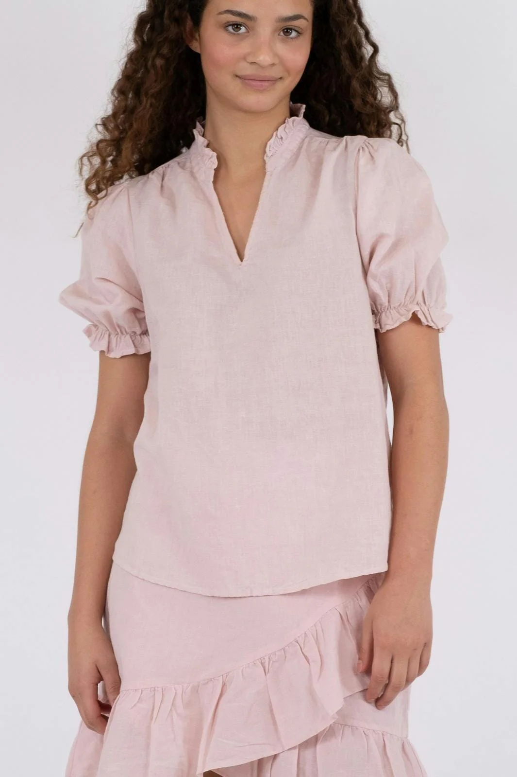 Neo Noir - Odesa Linen Blouse - Rose Smoke - Image 6