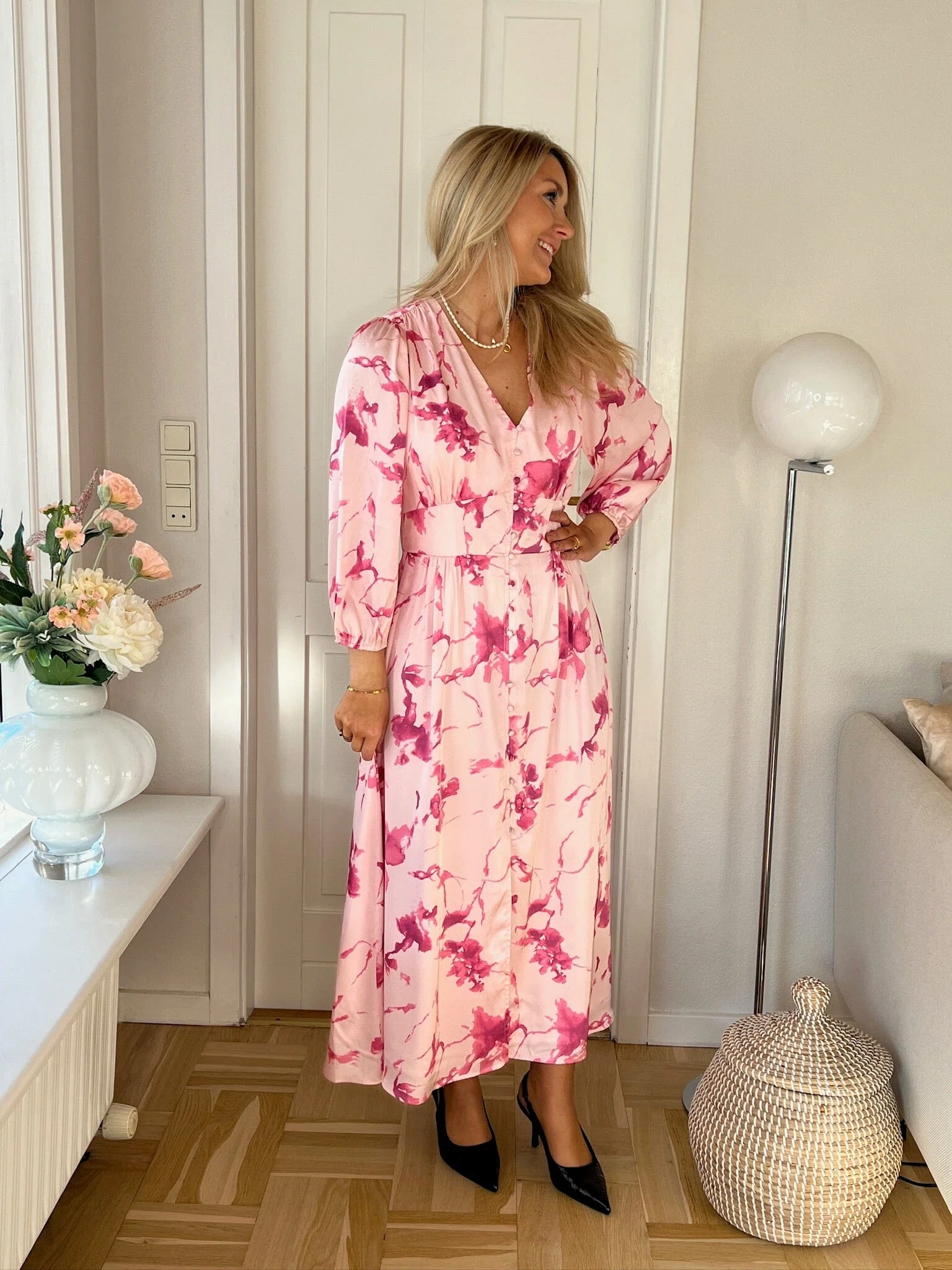 Neo Noir x Molly&My - Olana Fading Flower Dress 169136 - 170 - Pink - Image 4