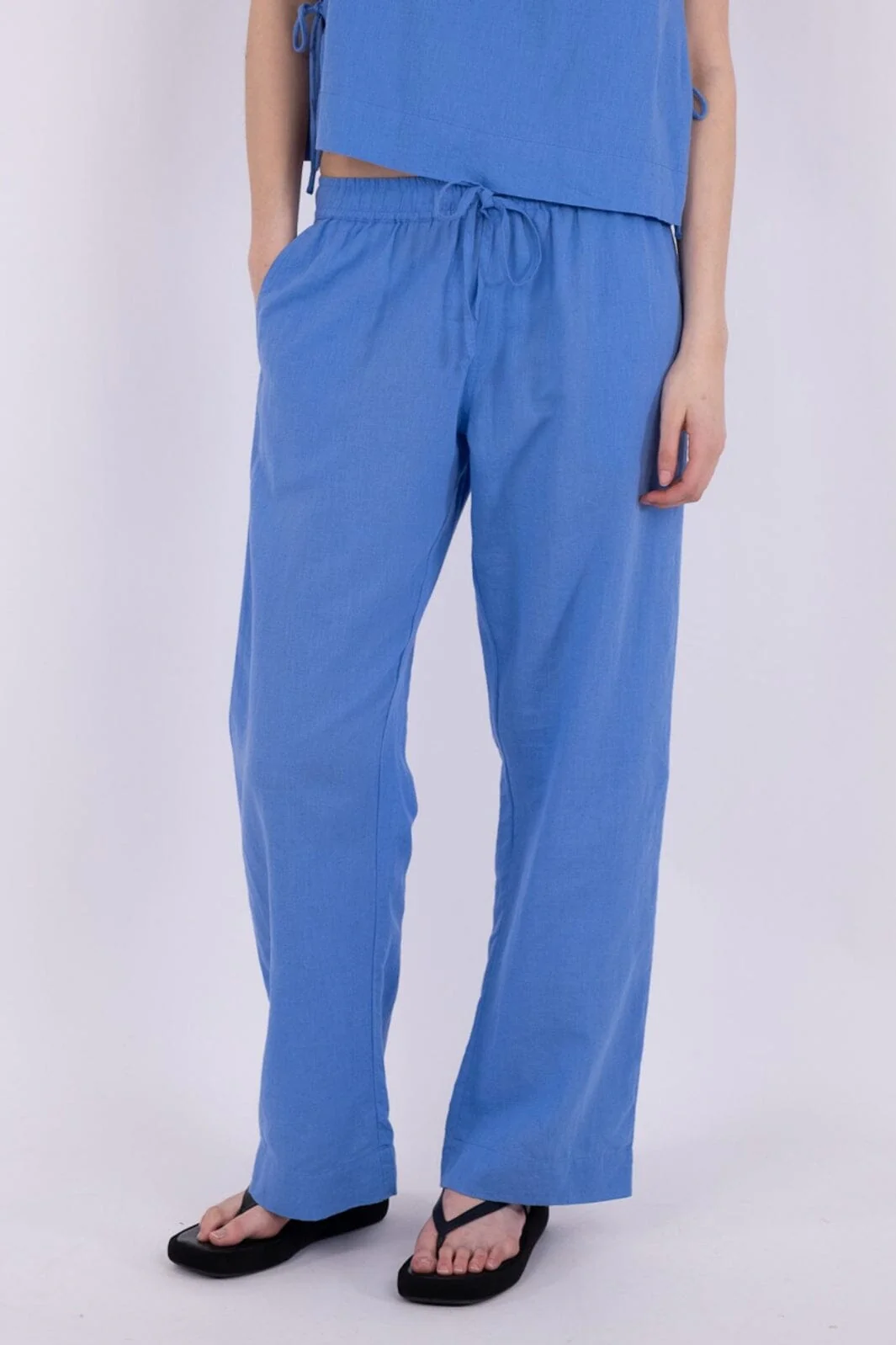 Neo Noir - Sonar Linen Pants - Dusty Blue - Image 3