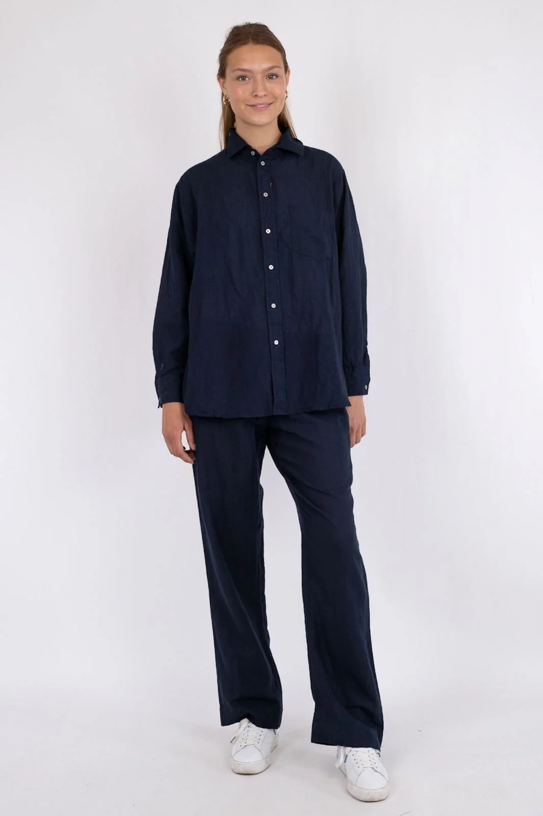 Neo Noir - Sonar Linen Pants - Navy - Image 5