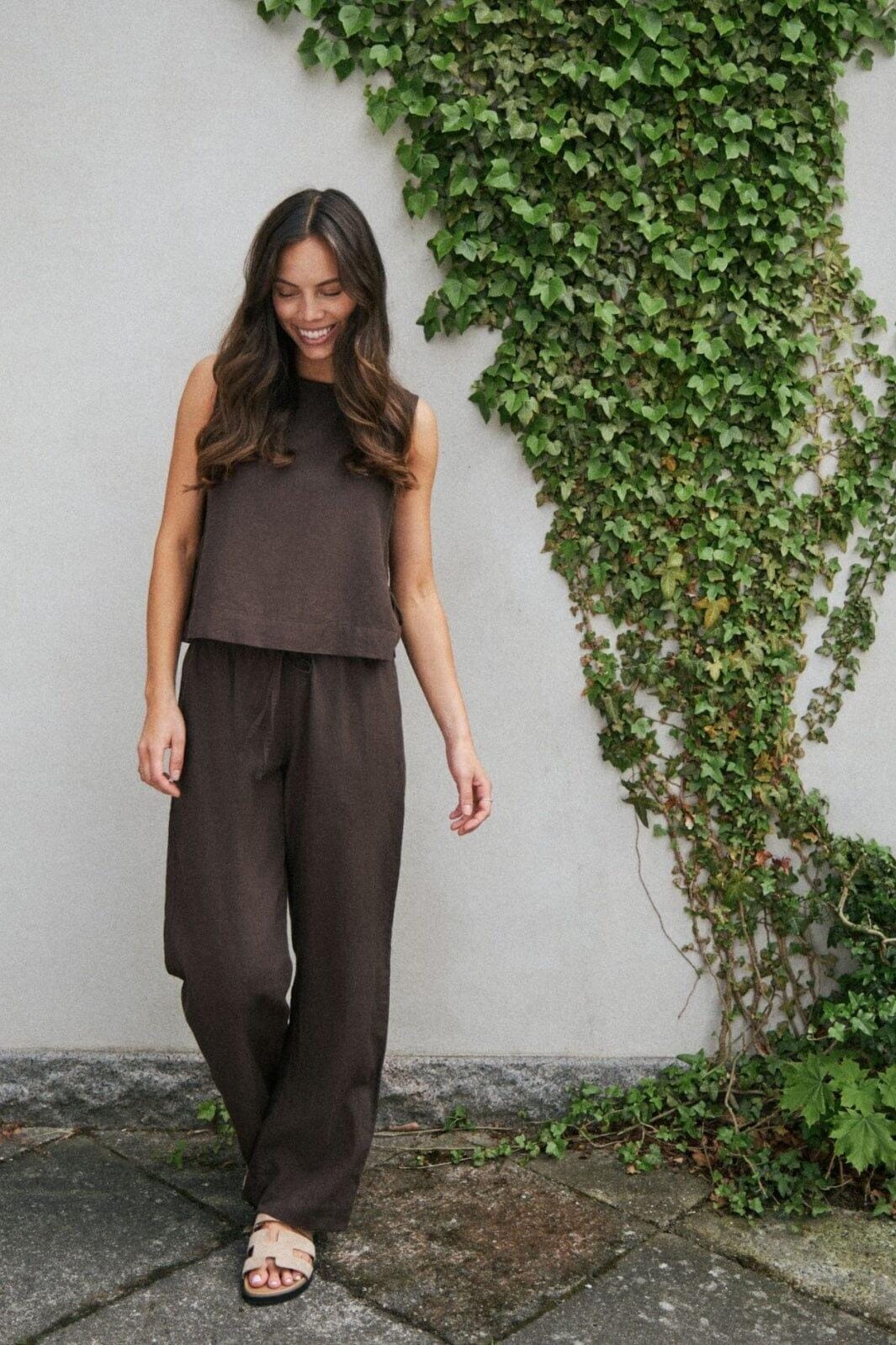Neo Noir - Svetlana Linen Top 159947 - 676 - Dark Brown - Image 4