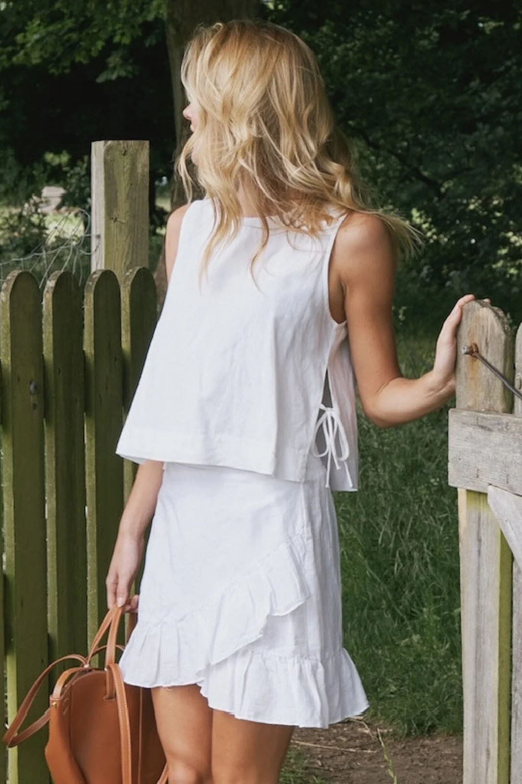 Neo Noir - Svetlana Linen Top - White - Image 3