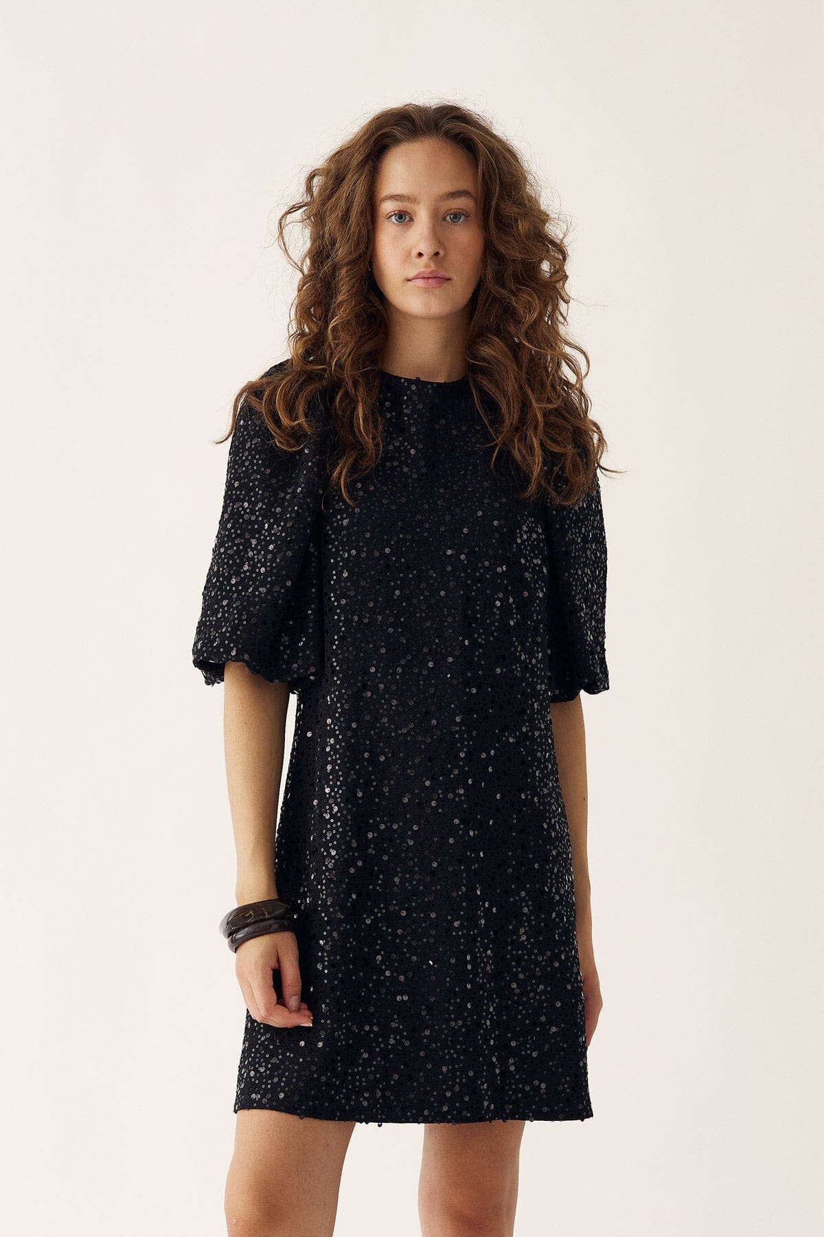 Noella - Pastis Short Dress - 004 Black - Image 4