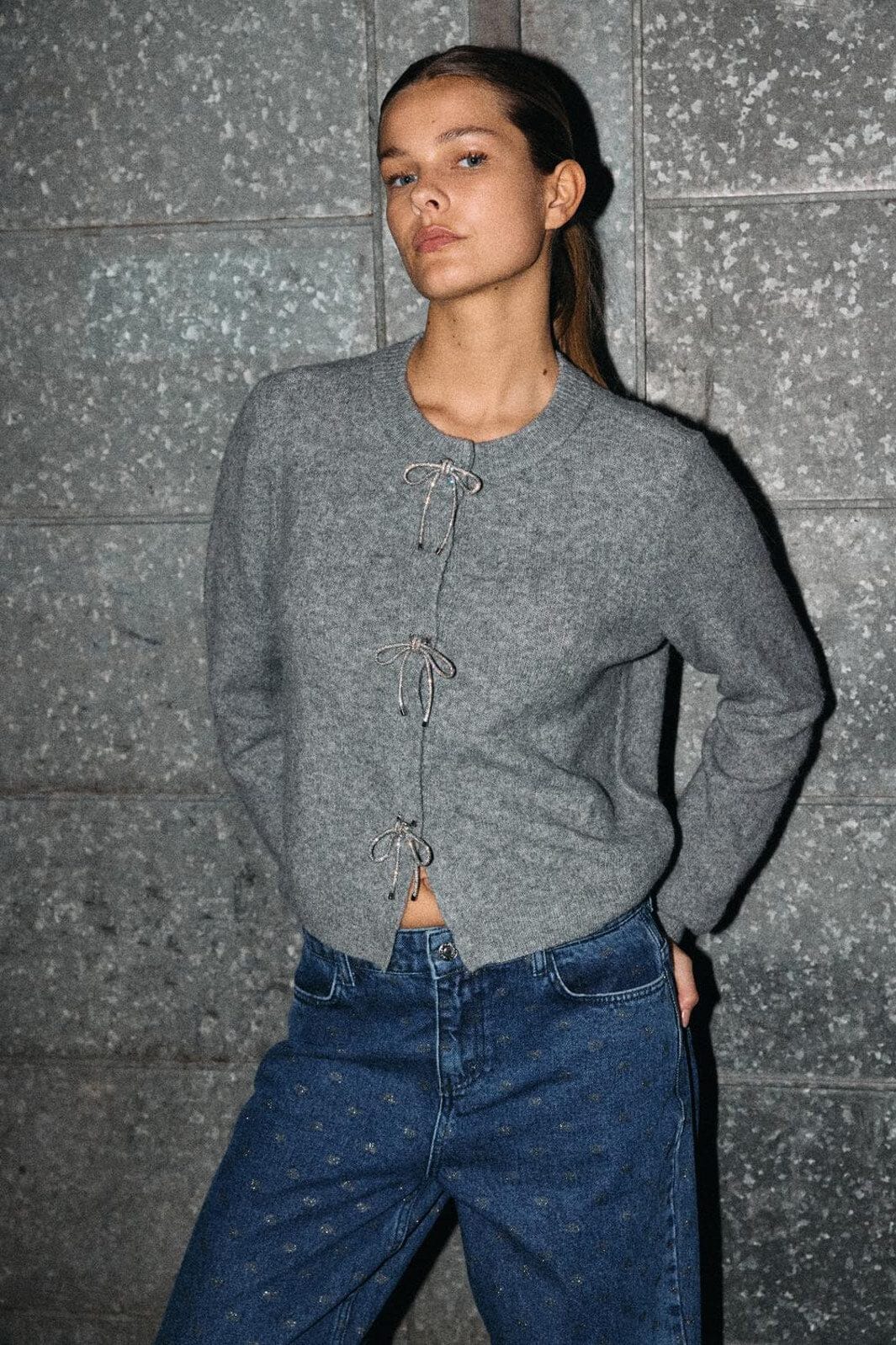 Noisy May - Nmbrayana L/S Bow Trim Knit Cardigan - 4903272 Ultimate Grey Sequin Bow - Image 4