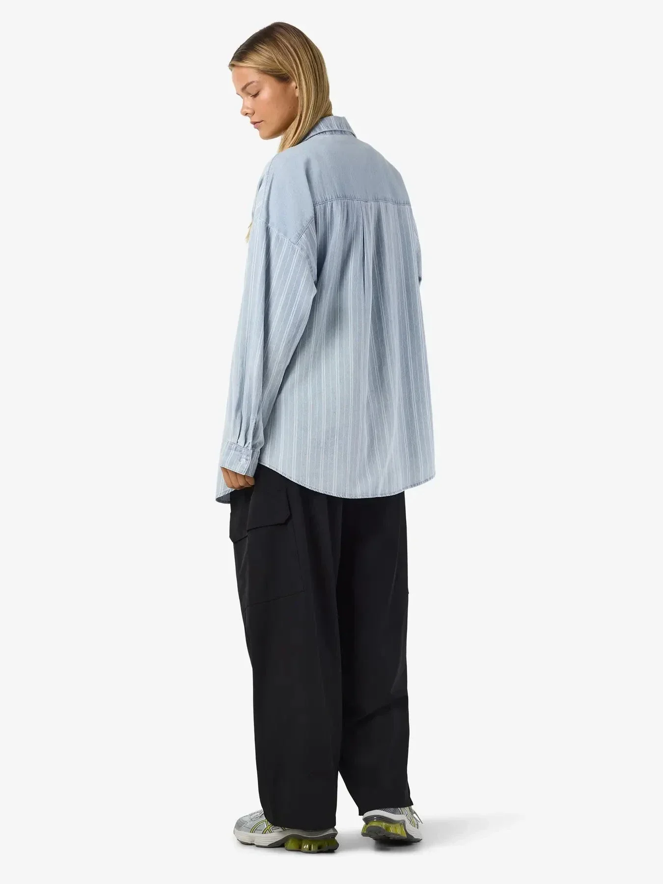 Noisy May - Nmkatri L/S Oversized Shirt Bs006Lb - 4943917 Medium Blue Denim - Image 7