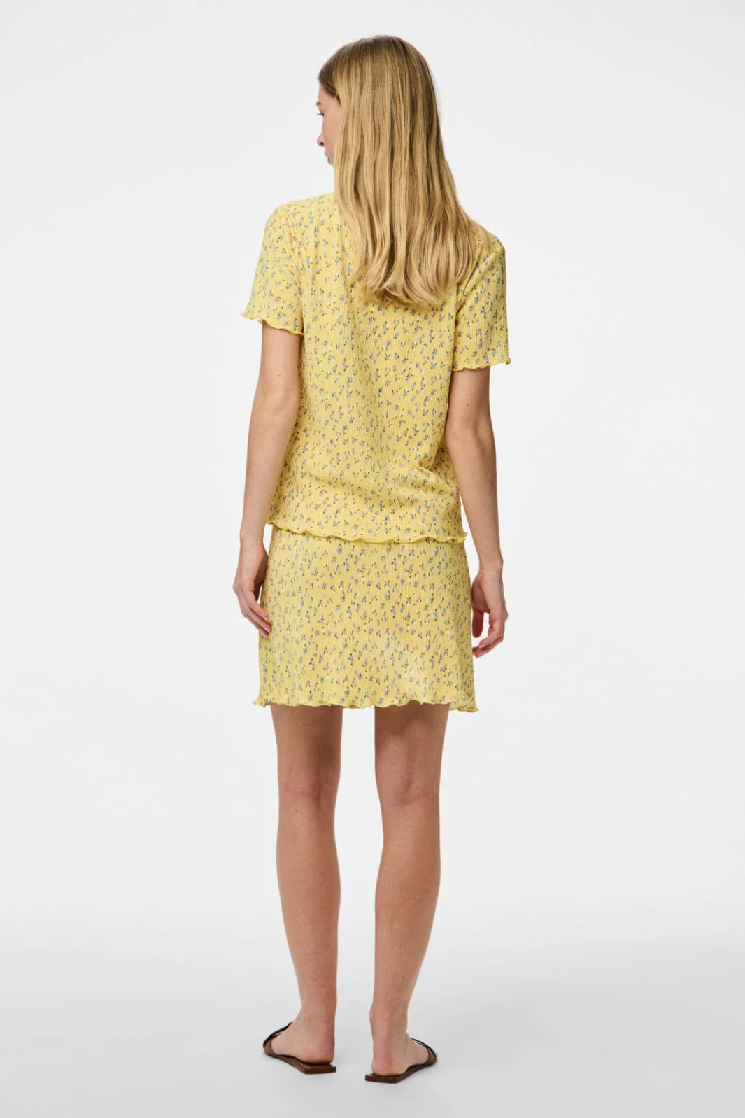 Pieces - Pcflora Short Skirt - 4699153 Pale Banana Small Flower - Image 3