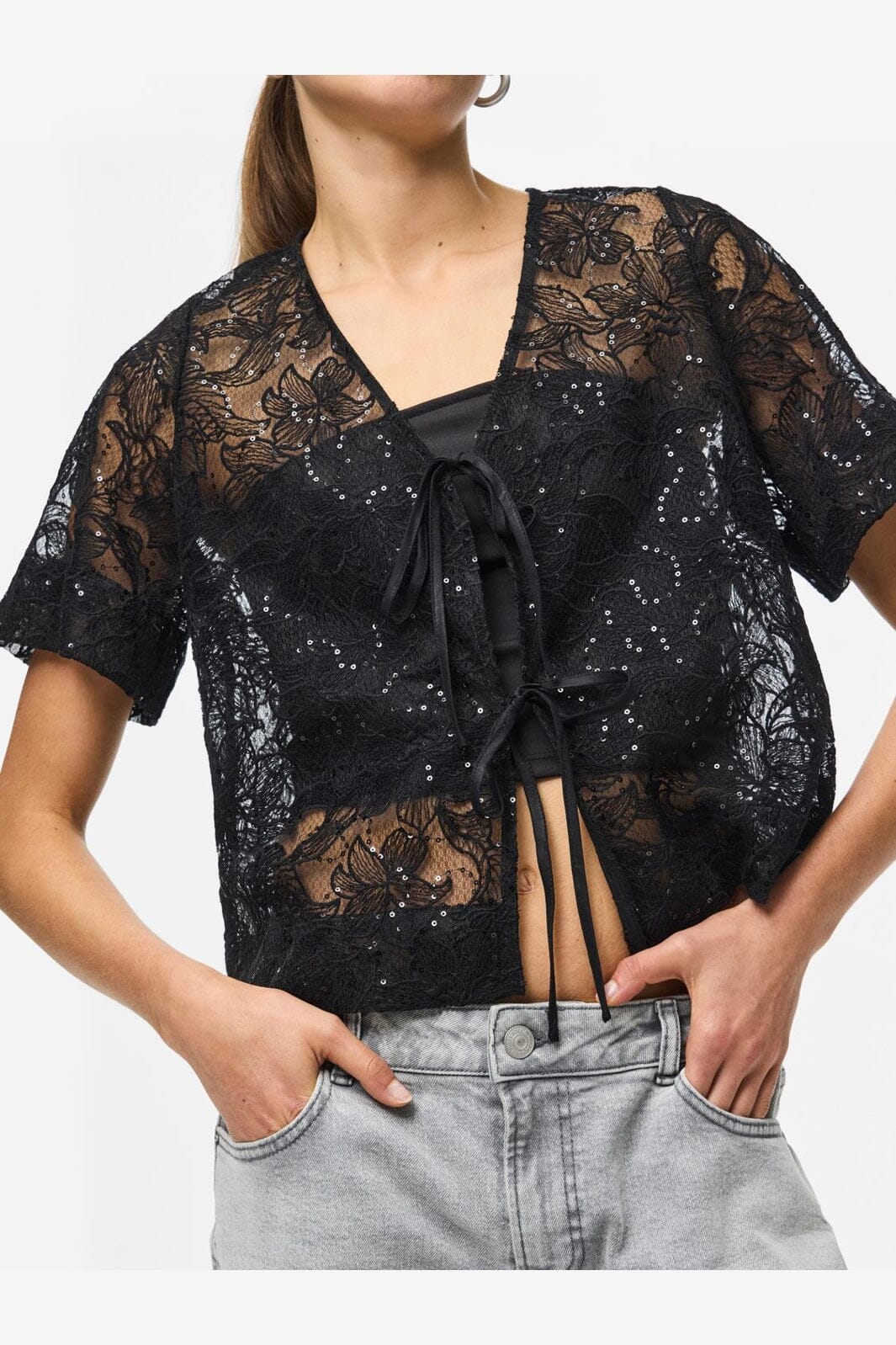 Pieces - Pclouise 2/4 V-Neck Tie Top - 5042915 Black - Image 6