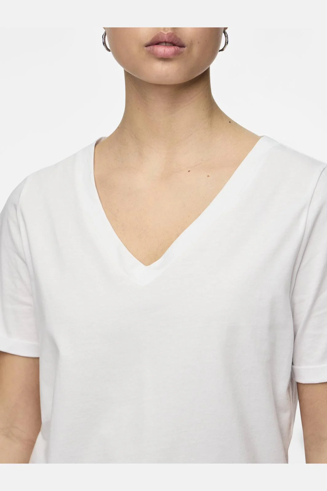 Pieces - Pcria Ss V-Neck Solid Tee - 3783301 Bright White - Image 6